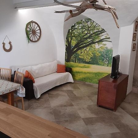 Karin Apartment Arco Luaran gambar
