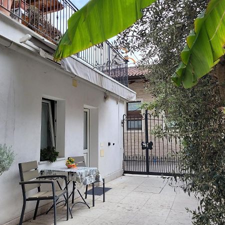 Karin Apartment Arco Luaran gambar